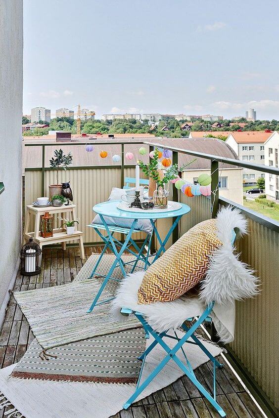 30 Easy Ways To Turn Your Balcony Into A Relaxing Nook (9)