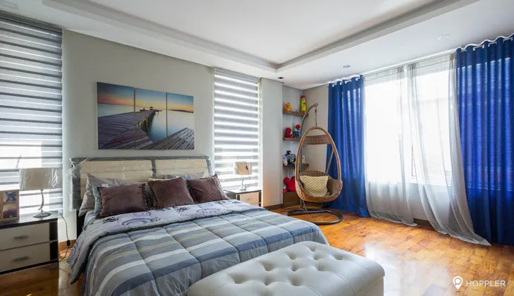 4BR Townhouse for Sale in Heroes Hill, Quezon City